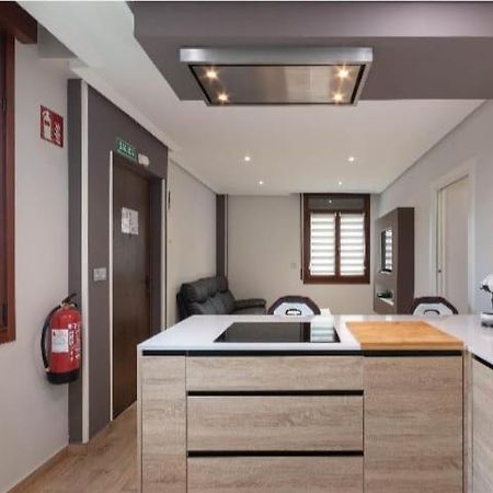 A Tan Solo 800 Metros De San Mames Apartment Bilbao Exterior foto